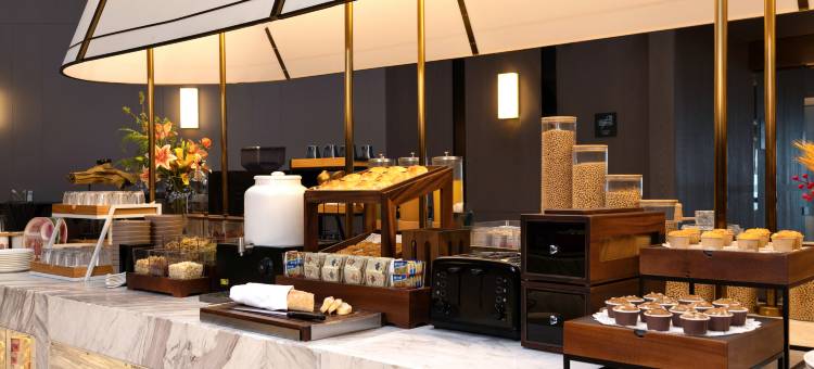 西安高新科技路地铁站亚朵酒店图片