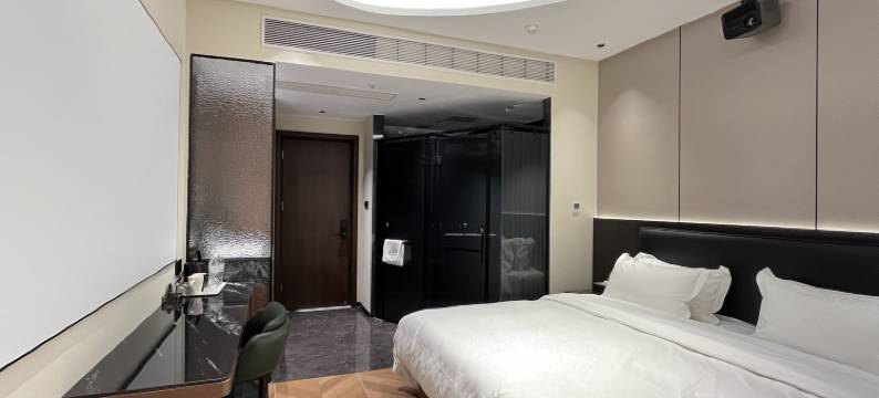 峖亚酒店(贵阳黔灵山公园延安西路地铁站店)图片