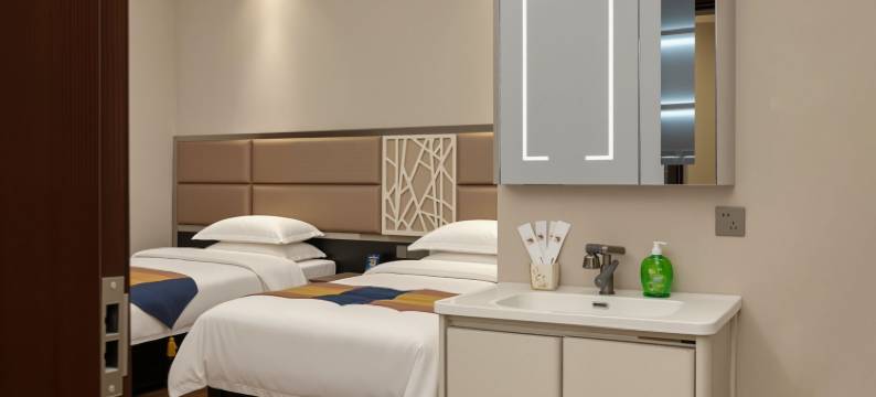 哈密东疆驿酒店(时代广场店)图片