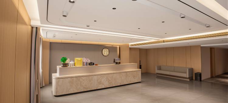逸郡大酒店(凯里学院高铁南站店)图片