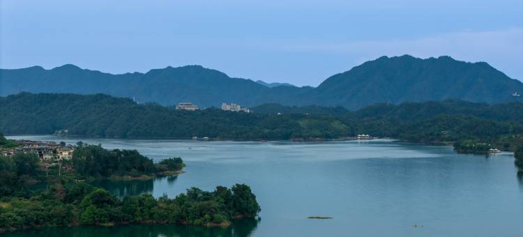 艺选酒店(杭州千岛湖景区银泰城店)图片