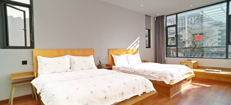 大理灯火万家自由行客栈(大理古城)图片