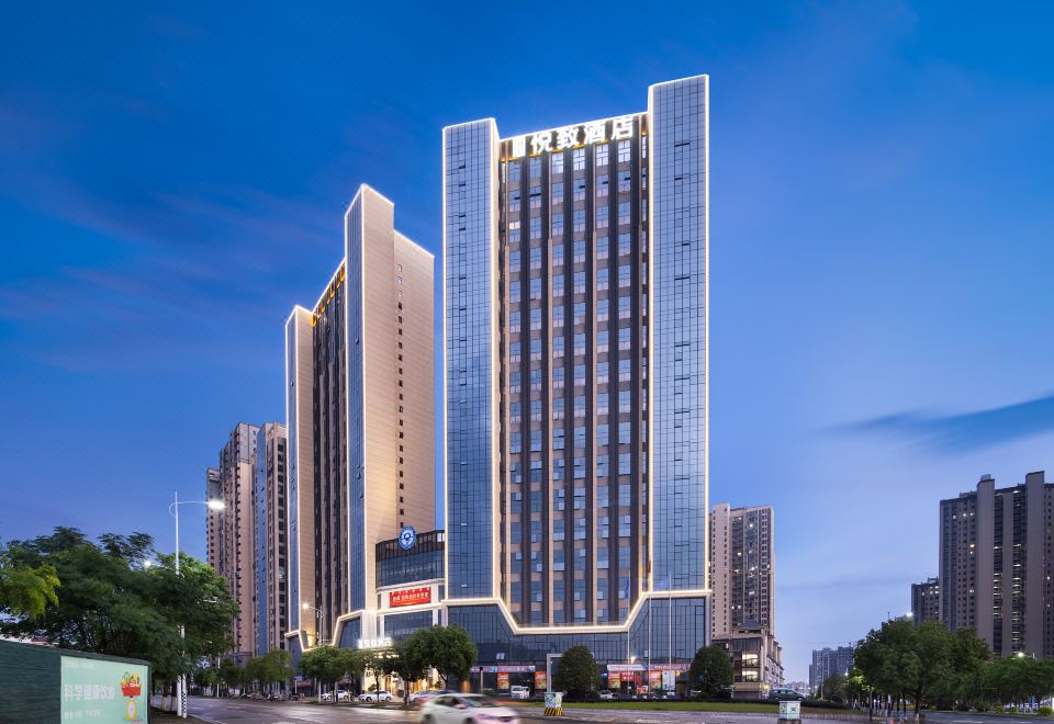 悦致酒店(龙南迎宾大道店)外景图