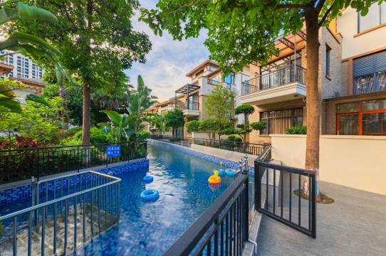 英德湖景温泉别墅民宿