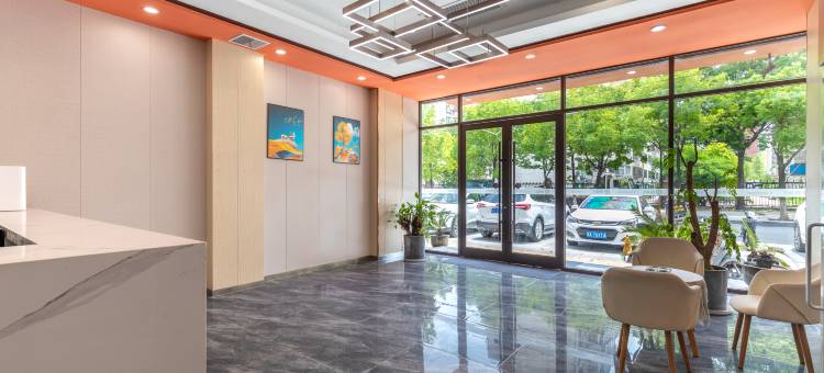 锐思特酒店(湖北工程学院店)图片