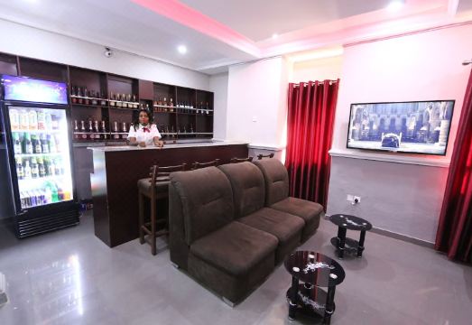 Iyore Grand Hotel and Suites Hotel Overview