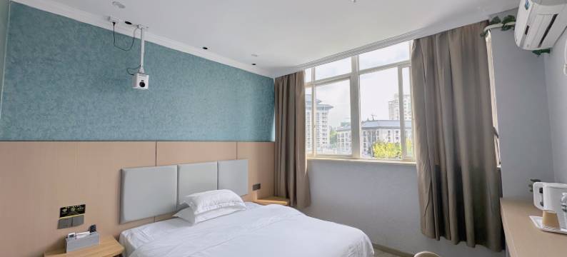 季轩精品酒店(湖北大学地铁站店)图片