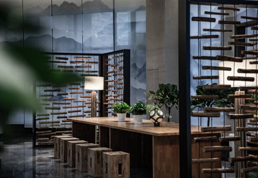 Kurdenin·Spruce Hotel Hotel Overview