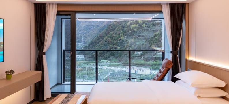 理县云端天熙酒店图片