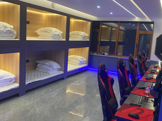 磐石名流电竞宾馆