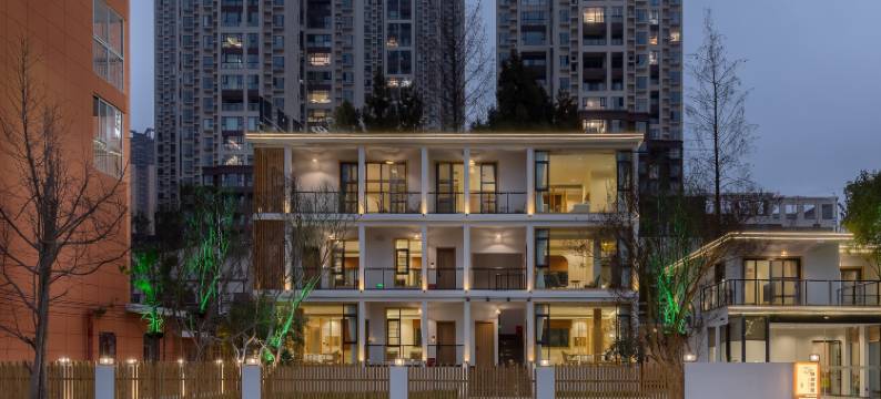 静澜枫居｜既山野·花园汤池度假庭院(毕节七星关区德溪公园店)图片