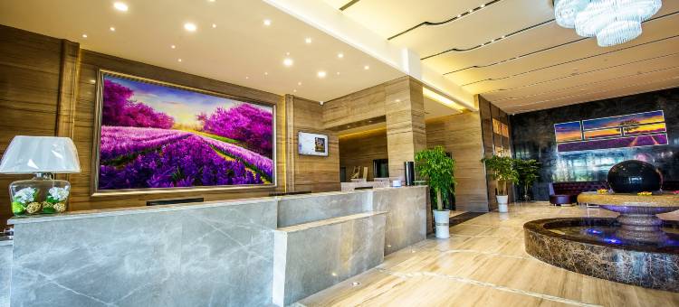 麗枫酒店(色达金马大道店)图片