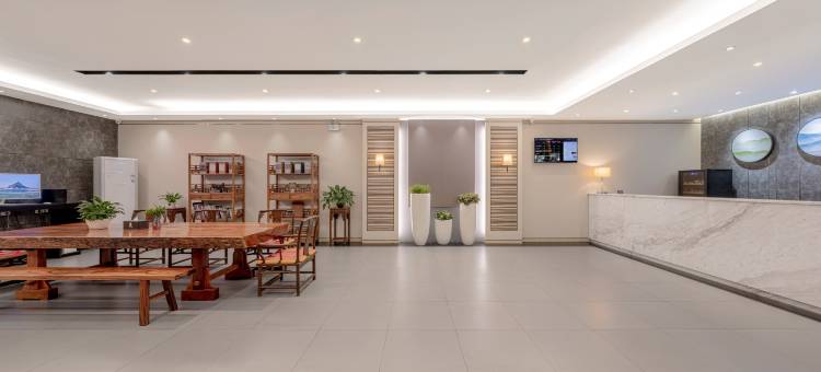 云上四季尚品酒店(玉溪淘宝街万达广场店)图片