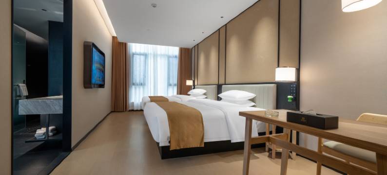 新西里麓岚酒店(玉林奥园广场店)图片