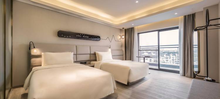 成都都江堰迎宾大道亚朵X酒店图片