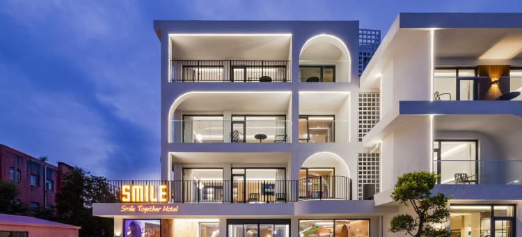 Smile笑与泳池海景酒店(黄金海岸店)图片