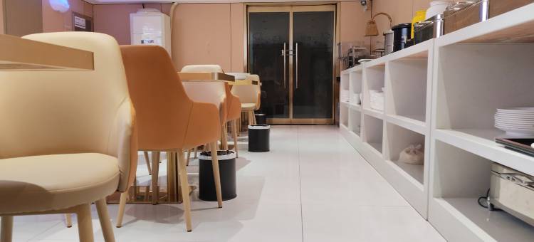 潮漫酒店(郑州高铁东站东广场店)图片