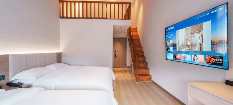 艺龙万国酒店(凤凰古城店)图片