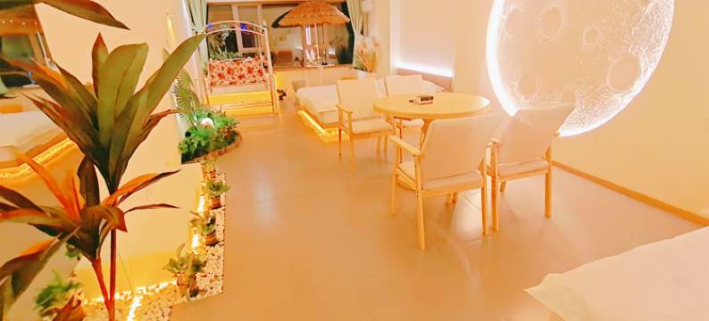 花田里 · 网红洞穴主题观影民宿(延吉延边大学西市场店)图片