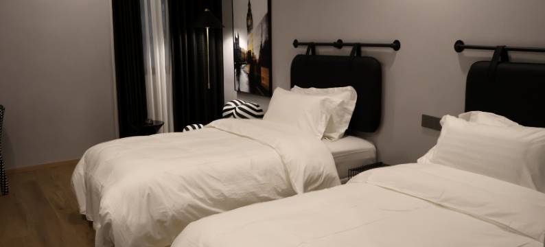 萤火虫软装民宿(市政广场店)图片