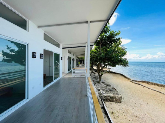 曼陀罗海滩宿雾 by Hiverooms