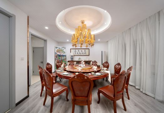 Longda St. Regis Business Hotel (Pedestrian Zhongyang Street Harbin Railway Station Hotel) Hotel Overview