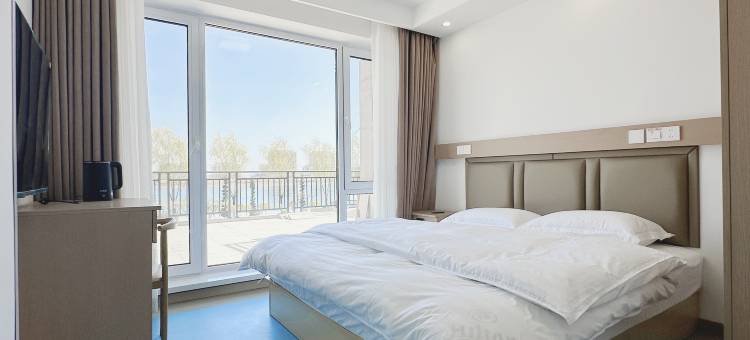 云希江畔民宿图片