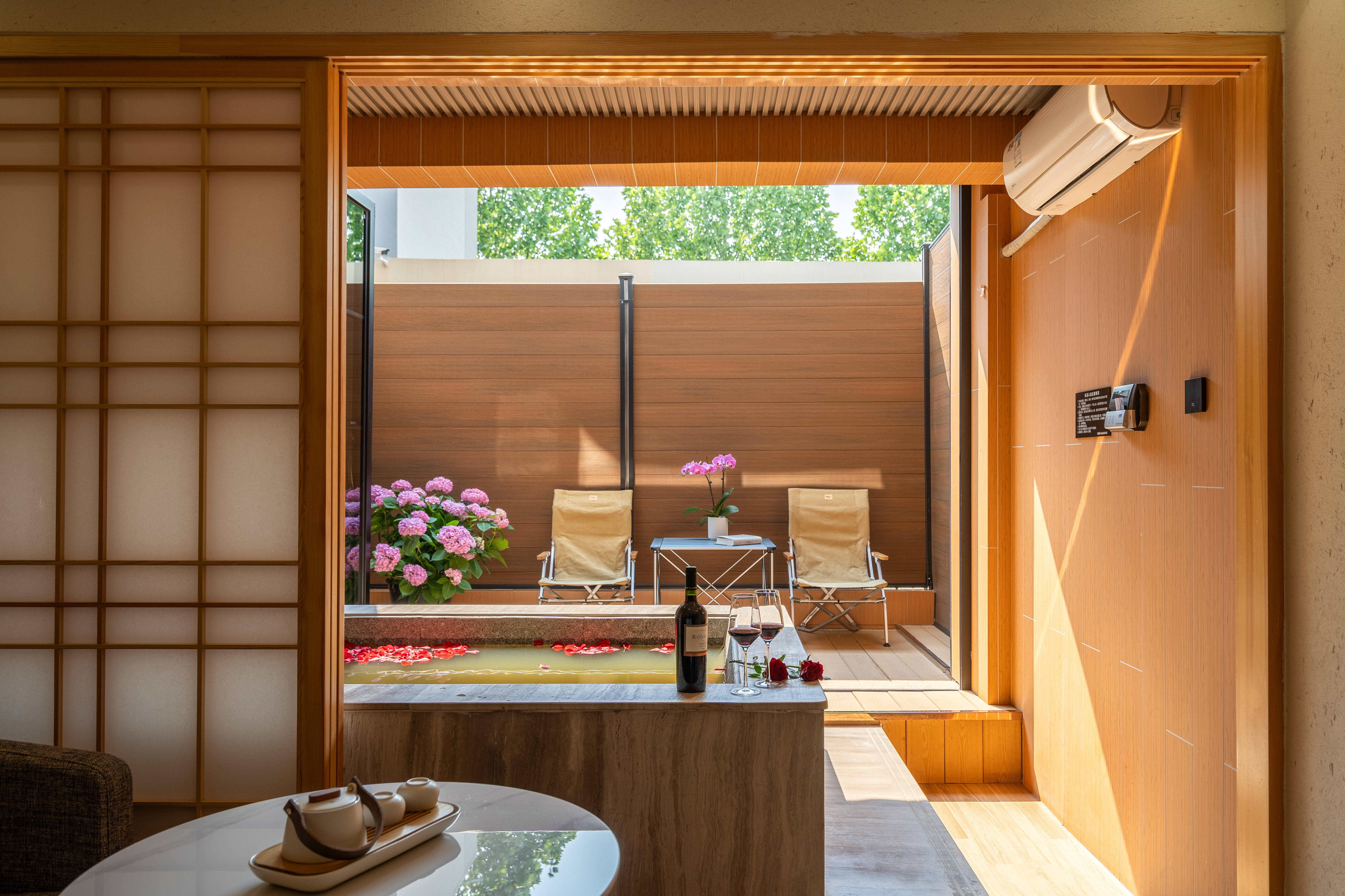 Palace Hot Spring Hotel (Beijing Changping Xiaotangshan Hot Spring Resort)Over view