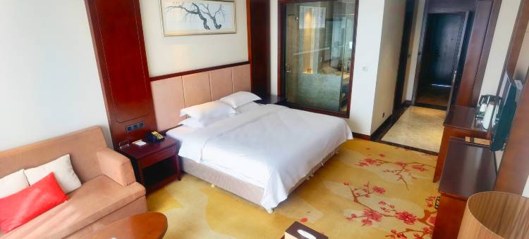 艺龙万国酒店(科右前旗政府店)图片