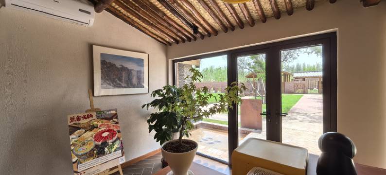 兰舍民宿(镇北堡西部影城兰一生态园店)图片