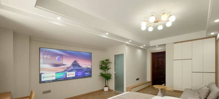 臻悦·影音民宿酒店(广安吾悦广场店)图片