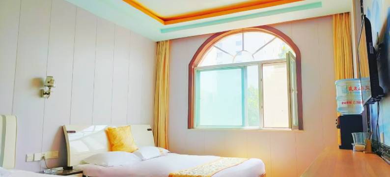 迎銮时尚宾馆(岚山区圣岚东路店)图片