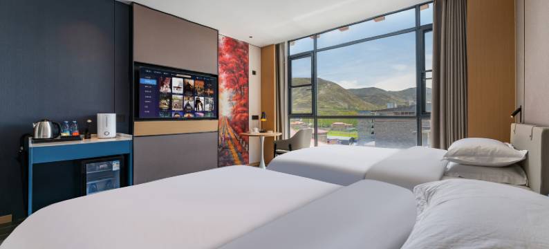 康定盛世名人酒店(新都桥店)图片