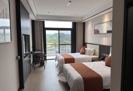 Qichun Shanshuiju Hotel Hotel Overview