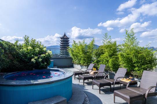 都江堰源东雅居酒店(融创乐园熊猫谷店)图片