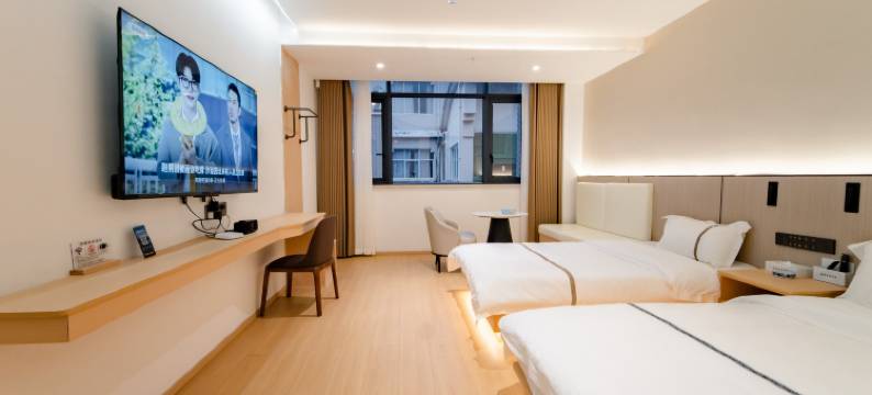 德福电竞酒店(古窑民俗博览区中国陶瓷博物馆店)图片