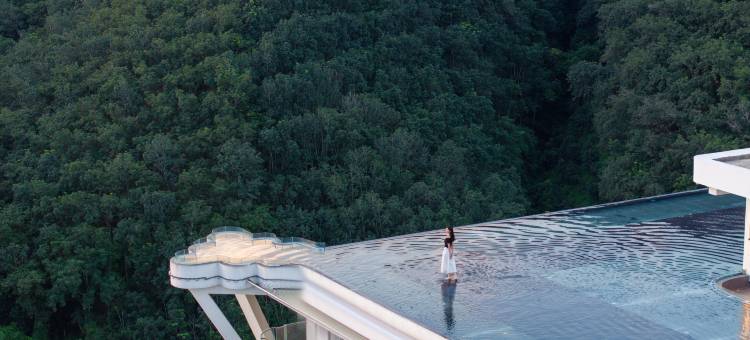 云漫星空悬崖全景度假酒店(告庄西双景店)图片