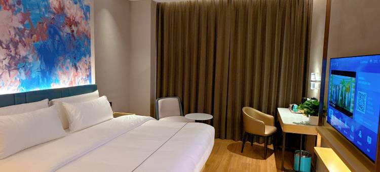 白玉兰酒店(营口万达广场店)图片