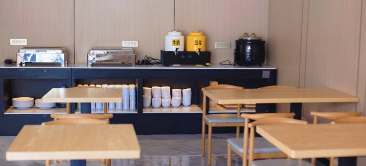 星辰智选酒店(金昌火车站店)图片