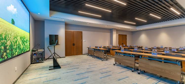 乐至千辰栖酒店图片