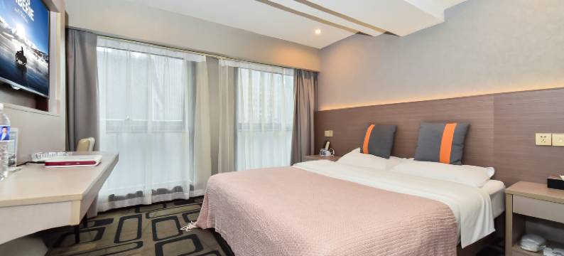 YiT·翊庭轻奢影院酒店(观山湖会展城金融城店)图片