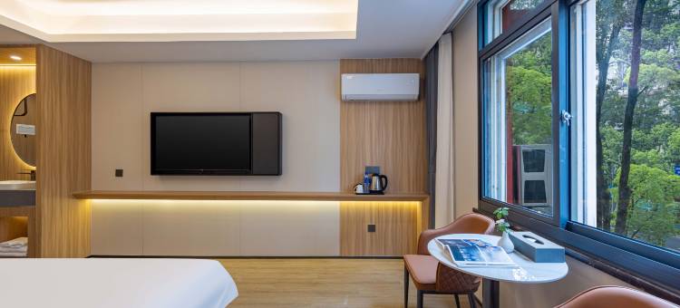 南苑e家酒店(宁波海洋世界儿童公园地铁站店)图片