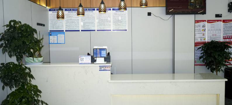 米林万宸酒店(索松村店)图片