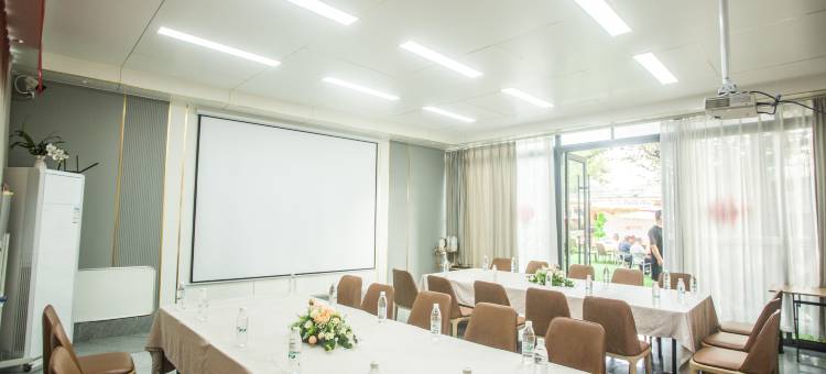 樱雨堂茶社民宿(武汉东湖景区店)图片