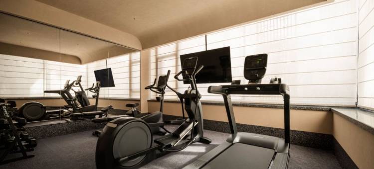 哈尔滨索菲亚教堂田地街亚朵酒店图片