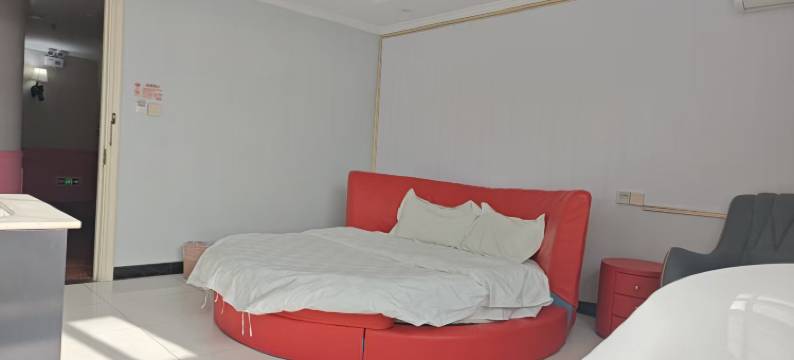 第七空间酒店(良乡大学城南关地铁站店)图片