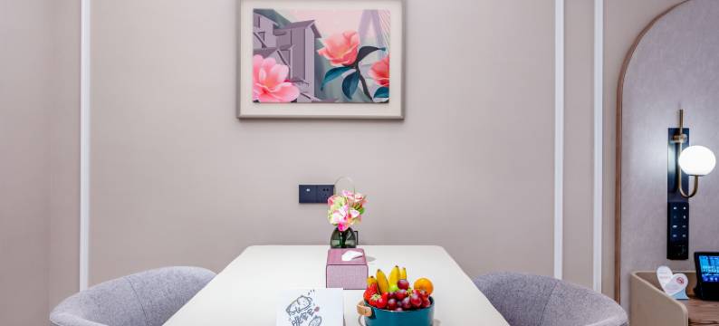 重庆解放碑中心美居酒店图片