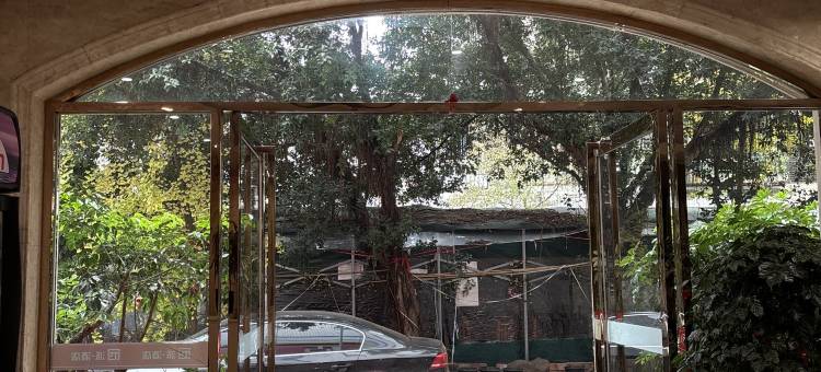 派酒店(嘉兴路美食街乐山广场店)图片