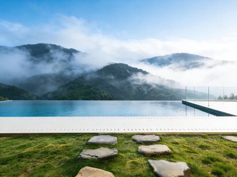 花筑·曼古森氧丨SecludednessVilla悬壁崖边泳池·野奢疗愈森墅