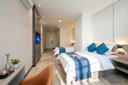 衡阳・Xbed|希酒店(南华大学华新步步高广场店)